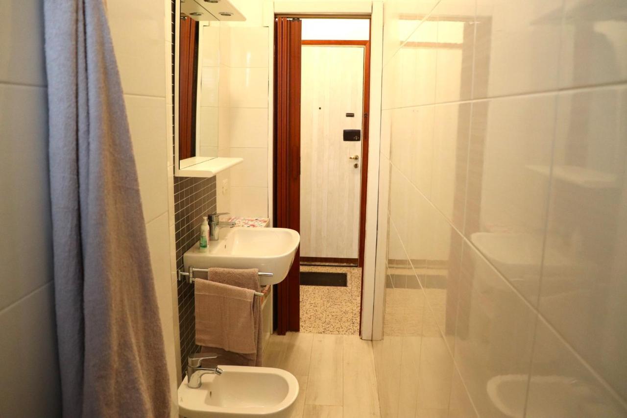 ミラノ* La Casa Di Arti * 25 Min Dal Duomoアパートメント エクステリア 写真
